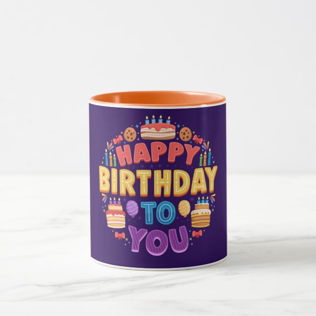 Taza Feliz cumpleaños con pasteles y velas  (Centro)