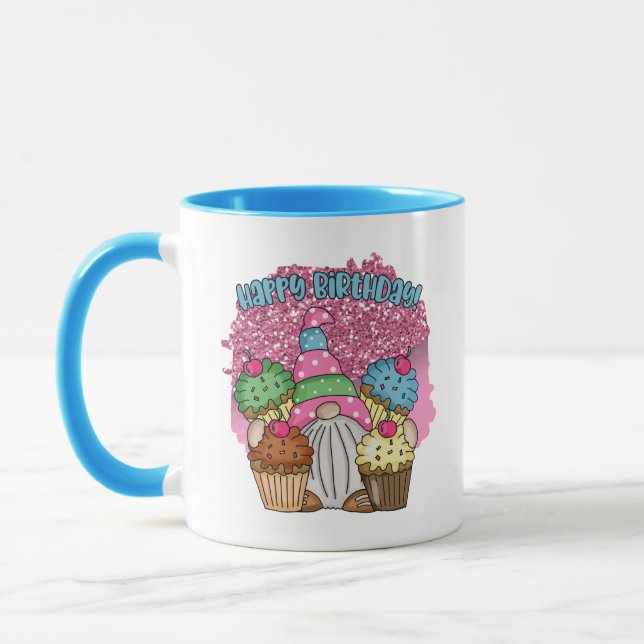 Taza Feliz cumpleaños gnome unisex añadir monograma (Izquierda)