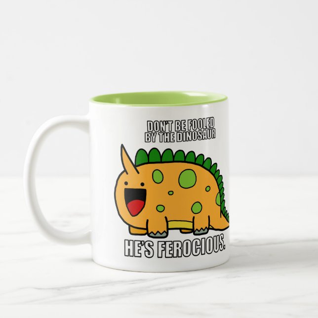 Taza feroz linda del dinosaurio RAWR Meme (Izquierda)