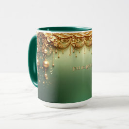 Taza festiva verde de ornamentos dorados para las