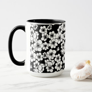 Taza Flor anémona en blanco y negro