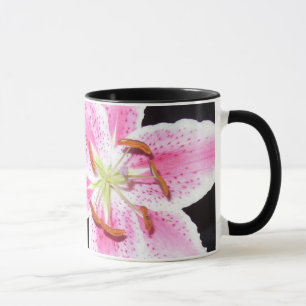Taza Flor rosa lirio en negro