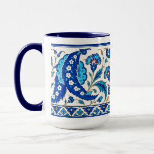 Taza floral de hoja de Saz de Iznik otomano Turq