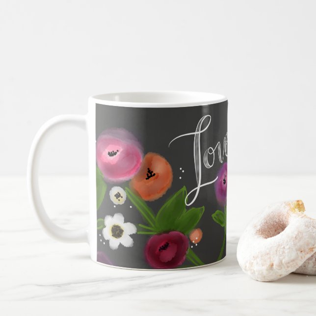 Taza floral del AMOR de la pizarra (Con donut)