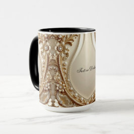 Taza floral ornamentada elegante de oro