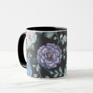 Taza Flores azules y de lavanda con hojas verdes pálida