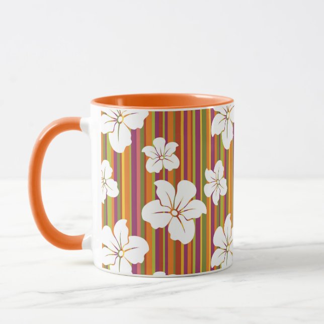 Taza Flores blancas en un fondo rayado (Izquierda)