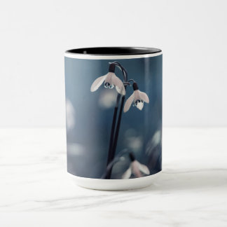 Taza Flores_césped_tallos