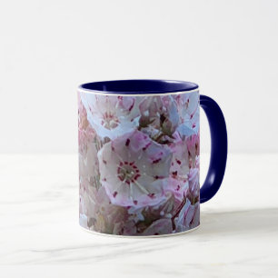 Taza Flores de laurel de montaña rosa y blanca