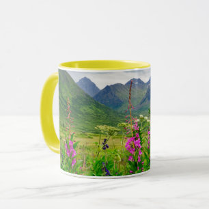 Taza Flores silvestres en el valle de Alaskan