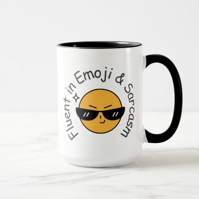 Taza "Fluent in Emoji and Sarcasm" café gracioso (Derecha)