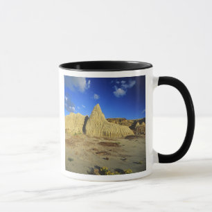 Taza Formaciones de Badlands en el Parque Provincial Di