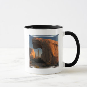 Taza Formaciones de roca al atardecer