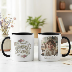 Taza Foto de tipografía floral favorita de la abuela