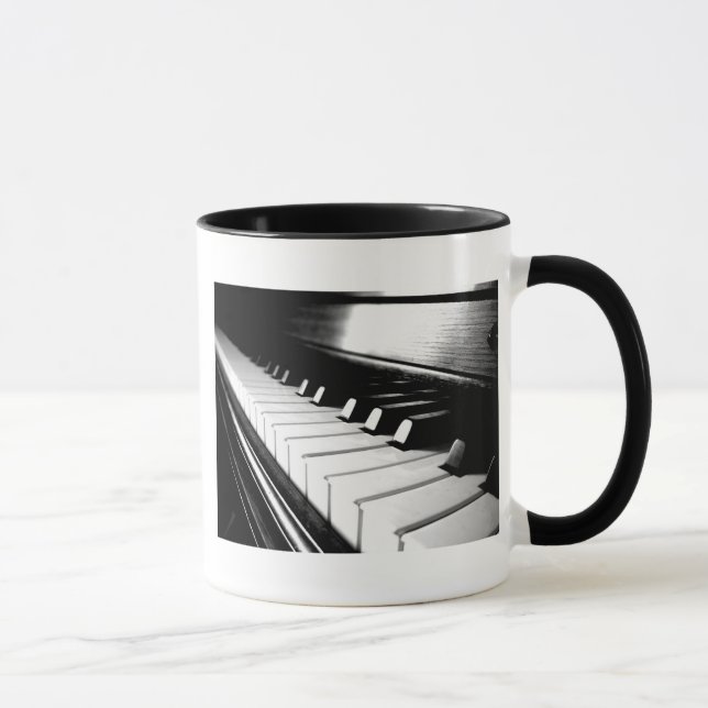 Taza Fotografía clásica de piano blanco y negro (Derecha)