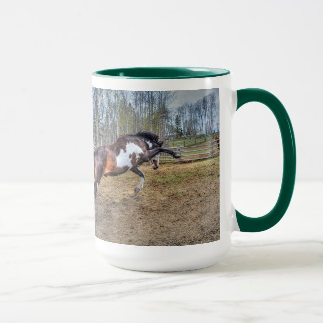 Taza Fotografía de acción del Stallion Equine de Pinto  (Derecha)