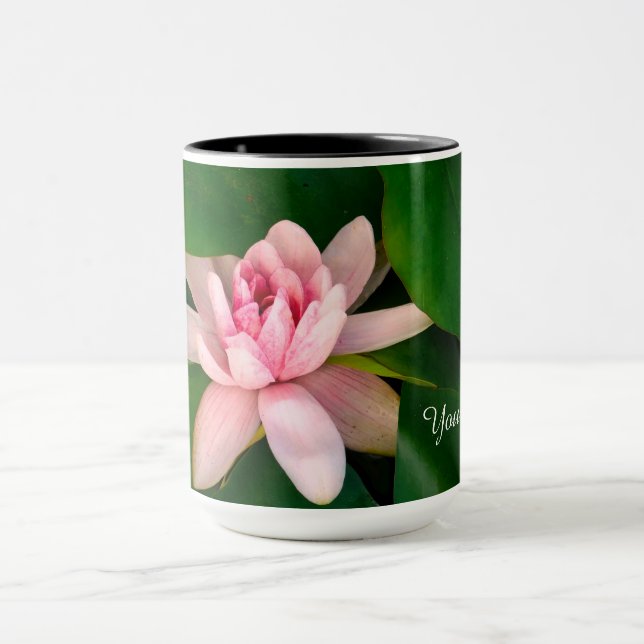 Taza Fotografía de flor floral rosa Nombre personalizad (Centro)