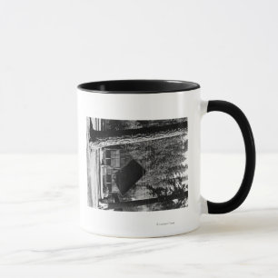 Taza Fotografía de la opinión de la cabina del lago