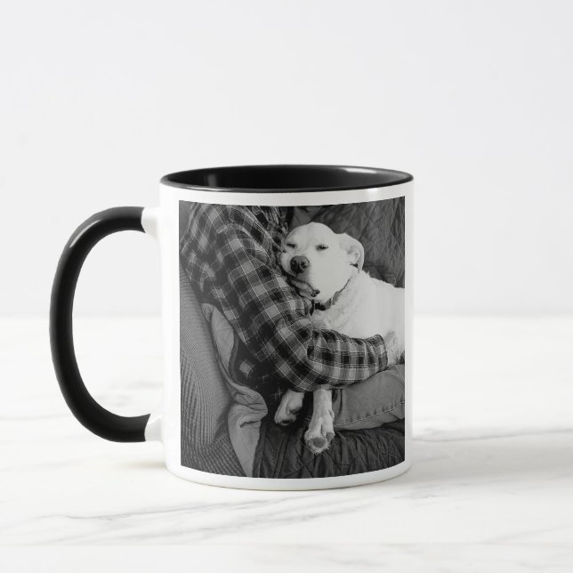 Taza Fotografía en blanco y negro de perro peleándose c (Izquierda)