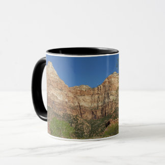 Taza Fotos de las rocas rojas en el Parque Nacional Zio