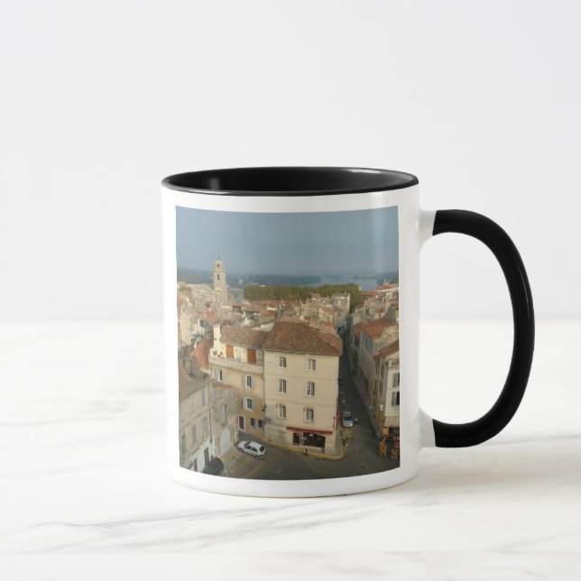 Taza Francia, Arles, Provenza, vistas a la ciudad desde (Derecha)