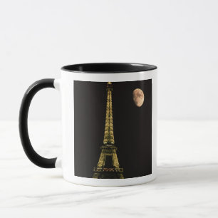 Taza Francia, París. Torre Eiffel de noche con