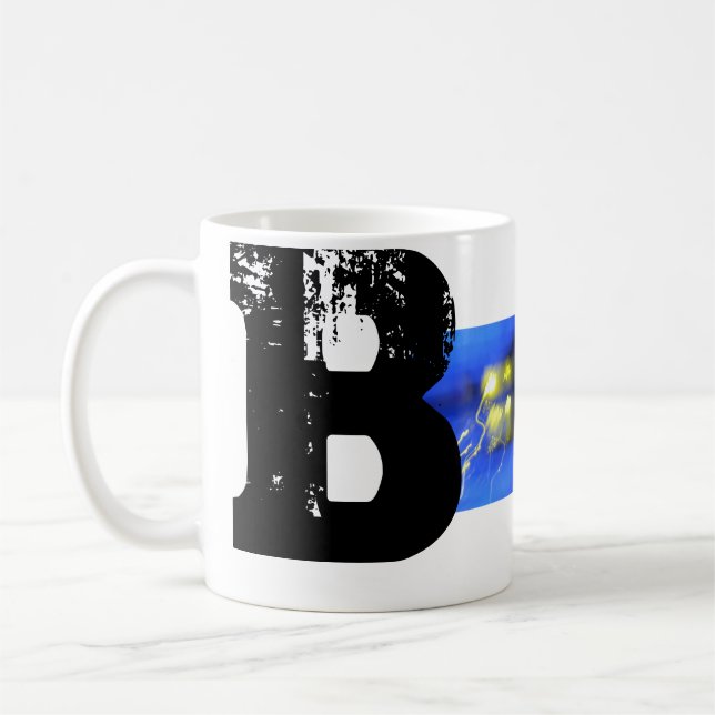 Taza fresca tipográfica de la diversión del (Izquierda)