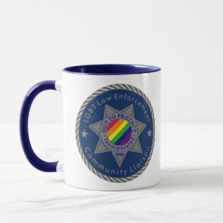 Taza Fuera para proteger a la policía LGBT