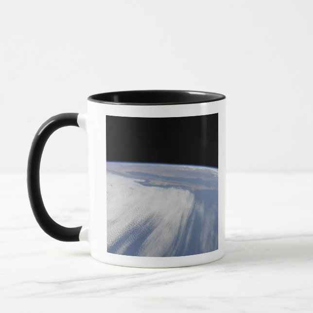 Taza Fuerte cobertura de nubes sobre el Océano Pacífico (Izquierda)