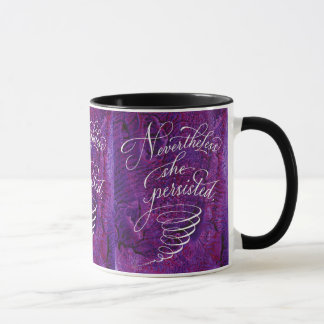 Taza fuerte de la mujer: Sin embargo ella