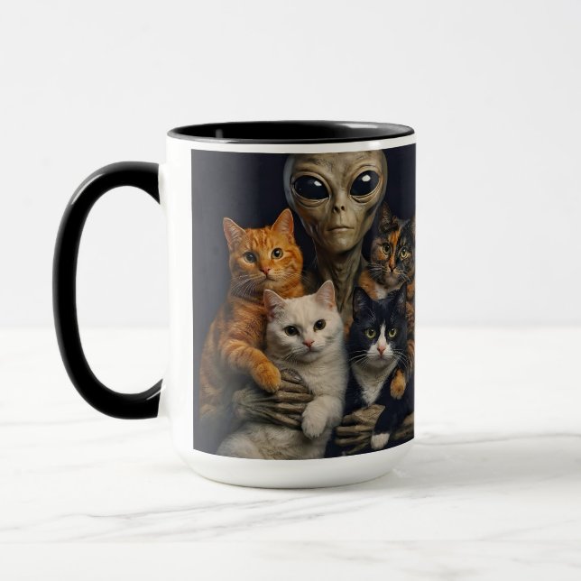 Taza Funny Alien with Cats Renaissance Art (Izquierda)