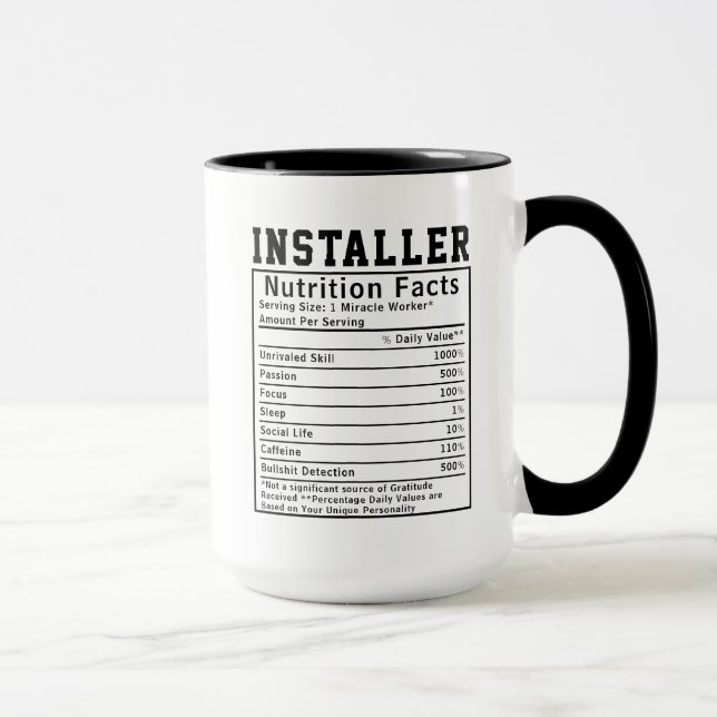 Taza Funny Installer Nutrition Hacts Employee Staff (Derecha)