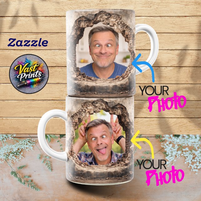 Taza Funny Man Peeking Through Hole Custom Photo (Funny Man Peeking Through Hole Custom Photo Mug)