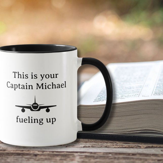 Taza Funny Pilot Joke Captain Fueling Up Personalized (Subido por el creador)