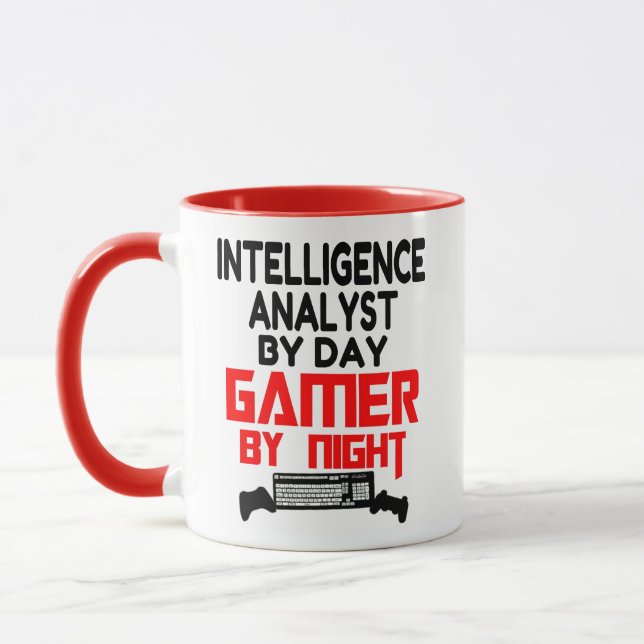 Taza Gamer Intelligence Analyst (Izquierda)