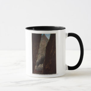 Taza Garganta real, CO - vista de una grieta en real