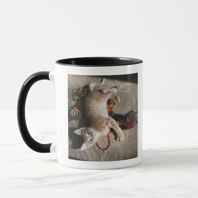 Taza Gatito que juega con hilado (Izquierda)