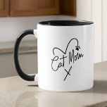 Taza Gato Mamá moderna y lúdica tipografía y corazón<br><div class="desc">Este diseño sencillo y clásico se compone de una tipografía de escritura divertida y lúdica</div>