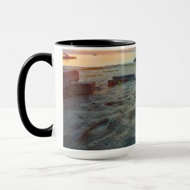 Taza Gato que se sienta en una playa (Izquierda)