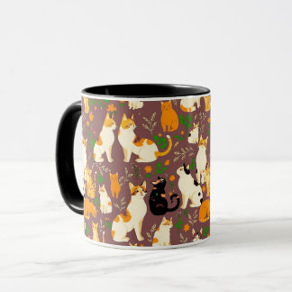 Taza Gatos cortos en un fondo café marrón