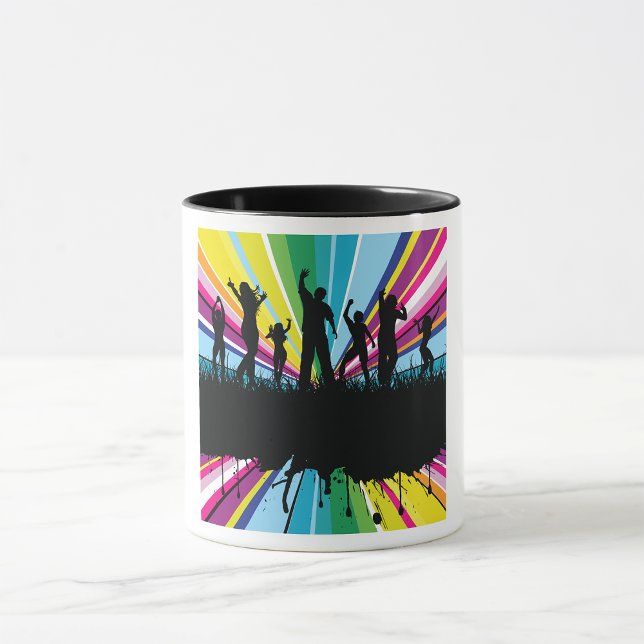 Taza Gente bailando música (Subido por el creador)