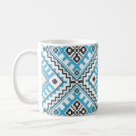 Taza geométrica azul del bordado de Vyshyvanka del