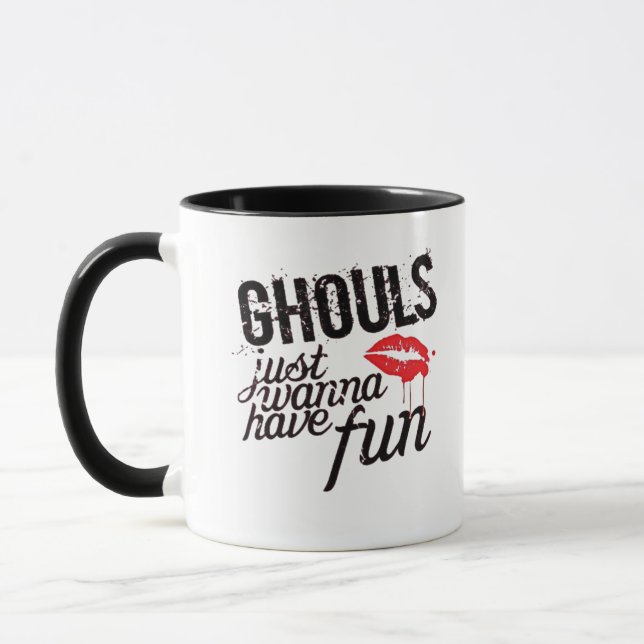 Taza Ghouls solo quiere divertirse con el eslogan de ot (Izquierda)