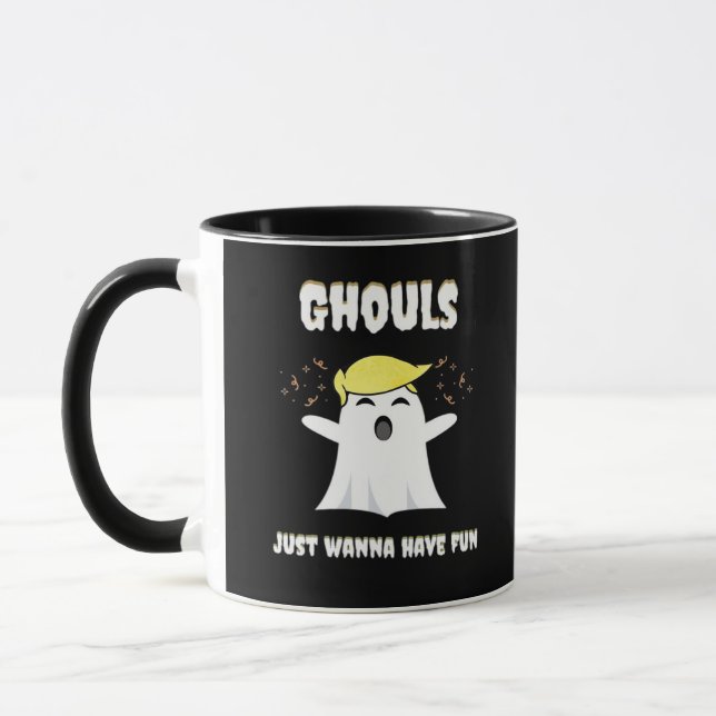 Taza Ghouls solo quiere tener un diseño retro divertido (Izquierda)