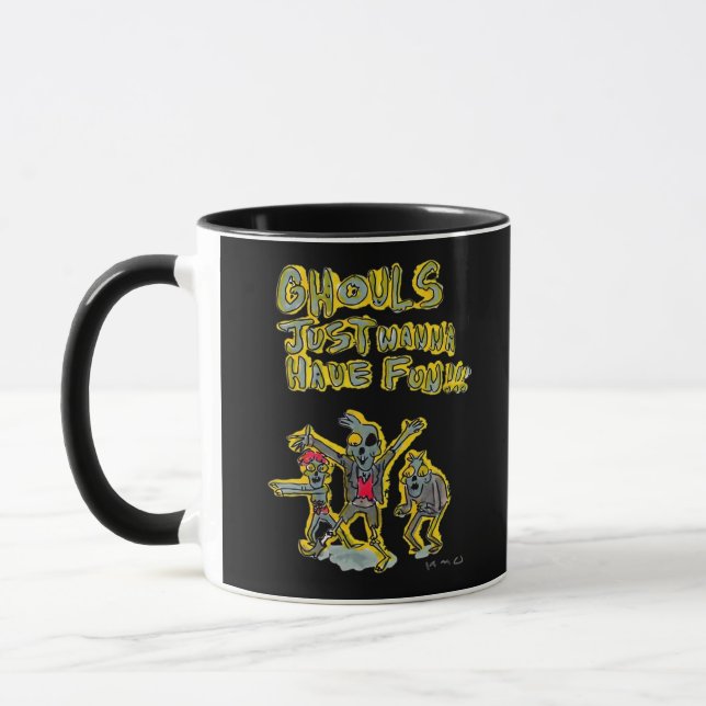 Taza Ghouls solo quiere tener un eslogan divertido (Izquierda)