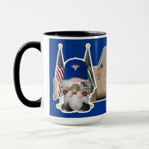 Taza Gnome de la Fuerza Aérea con camión militar