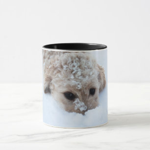 Taza Goldendoodle Con Nariz En Nieve