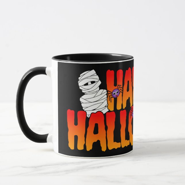 Taza Gráfica feliz de la momia de Halloween (Izquierda)