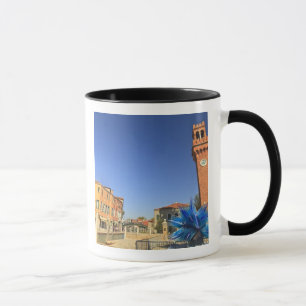 Taza Gran estatua de vidrio y torre de campanas, Italia