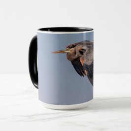 Taza Gran garza azul en vuelo